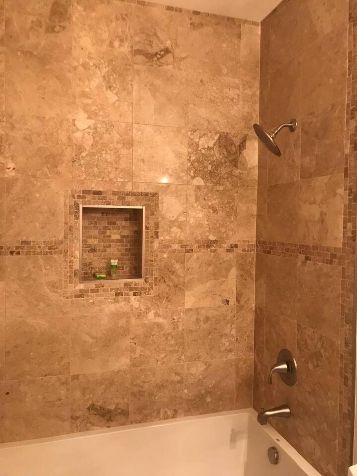 Entire Extra Large Luxury 3 Bedrooms Appartement